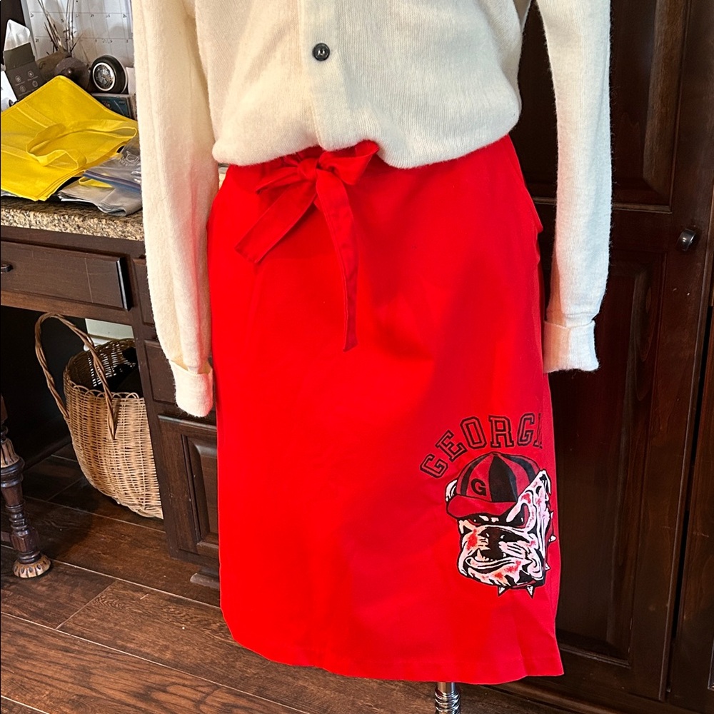 Vintage UGA Sz M Red Women's Wrap Skirt with Graphic Bulldogs Design GVC